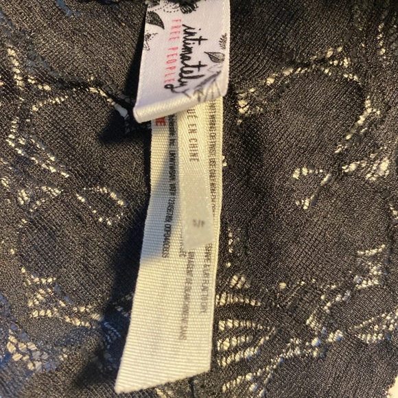 Intimately Free People Lace Wireless Racerback Bra Bralette Black Small - Picture 2 of 5